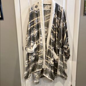 Charter Club Cozy Geometric Patterned Poncho Blanket